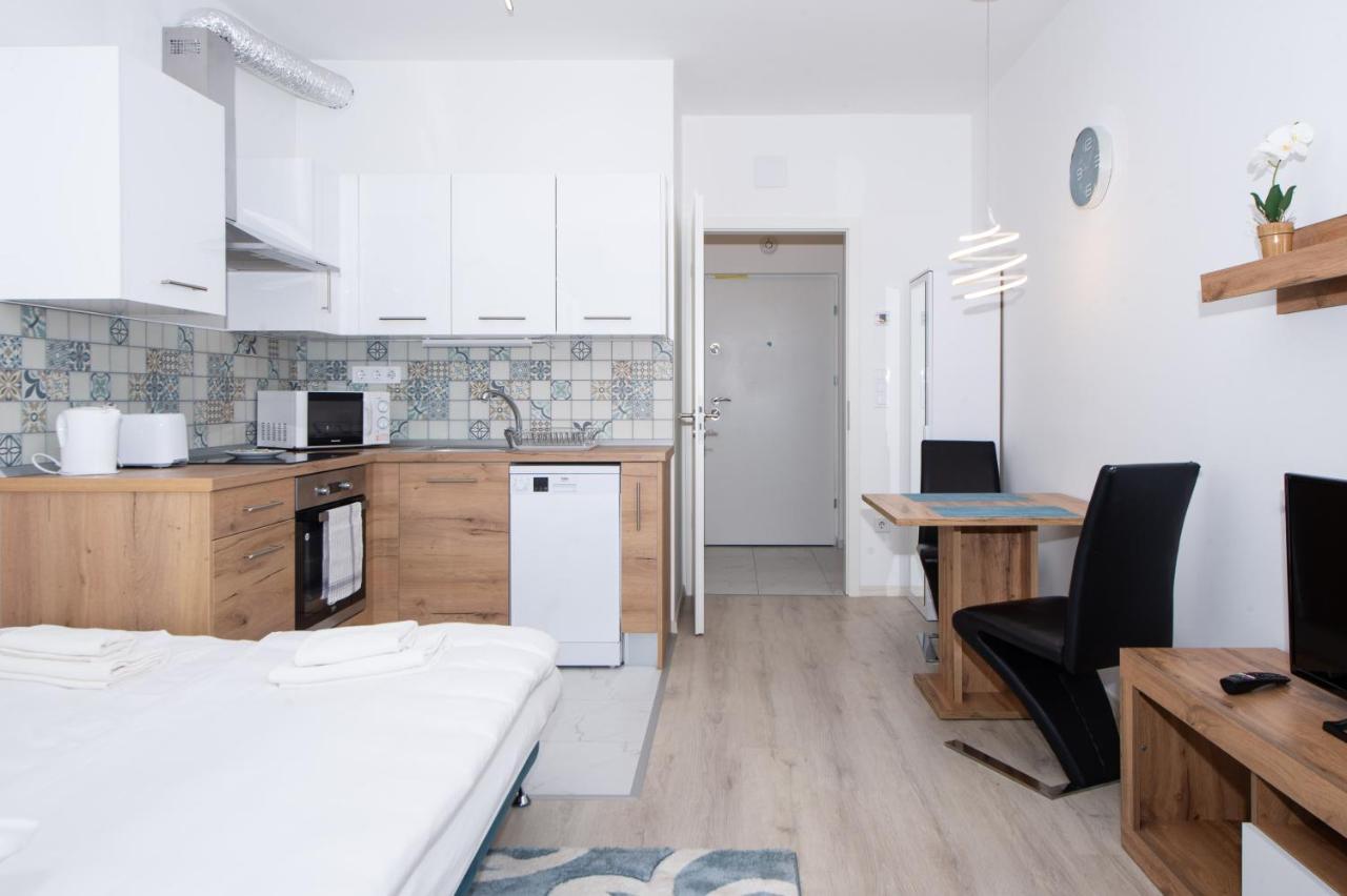 Waterfront By Urbanrent Apartamento *