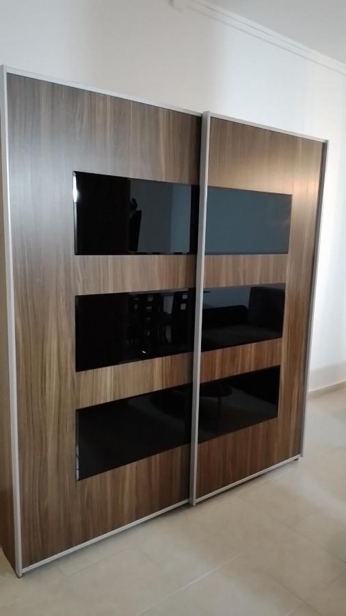 Apartment 2 *