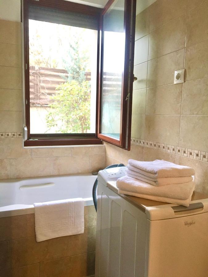 Appartement Madarhegy With Garden Buda Side Budapest