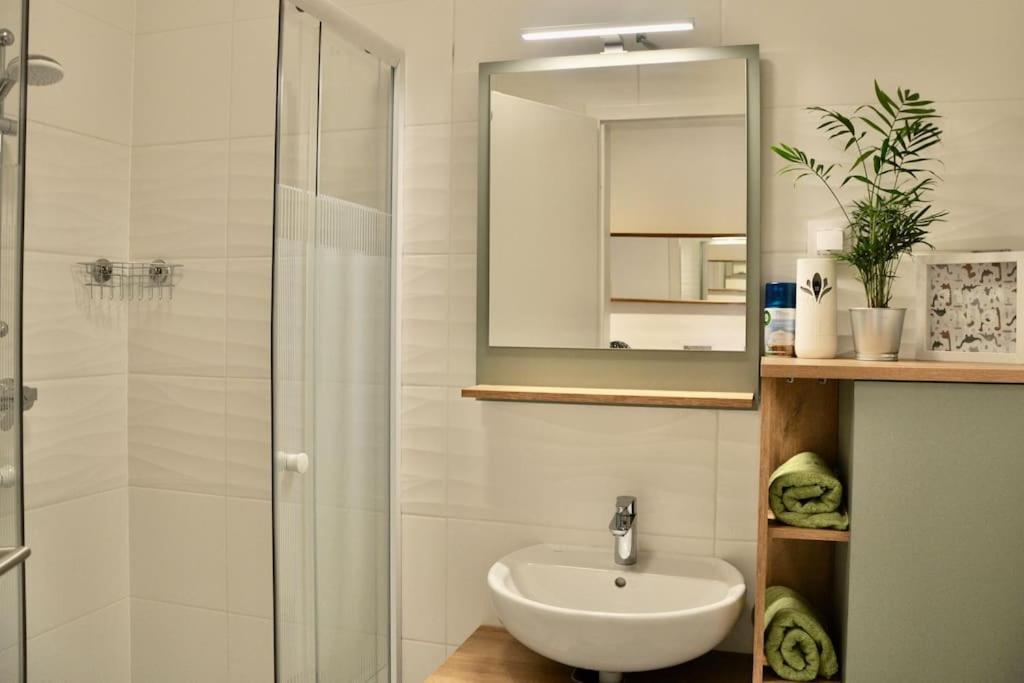 New In - Free Parking Apartamento Budapest
