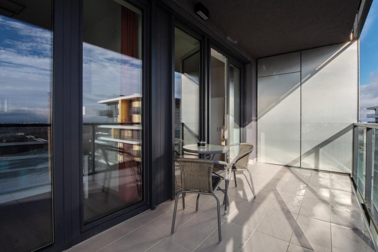 Waterfront By Urbanrent *