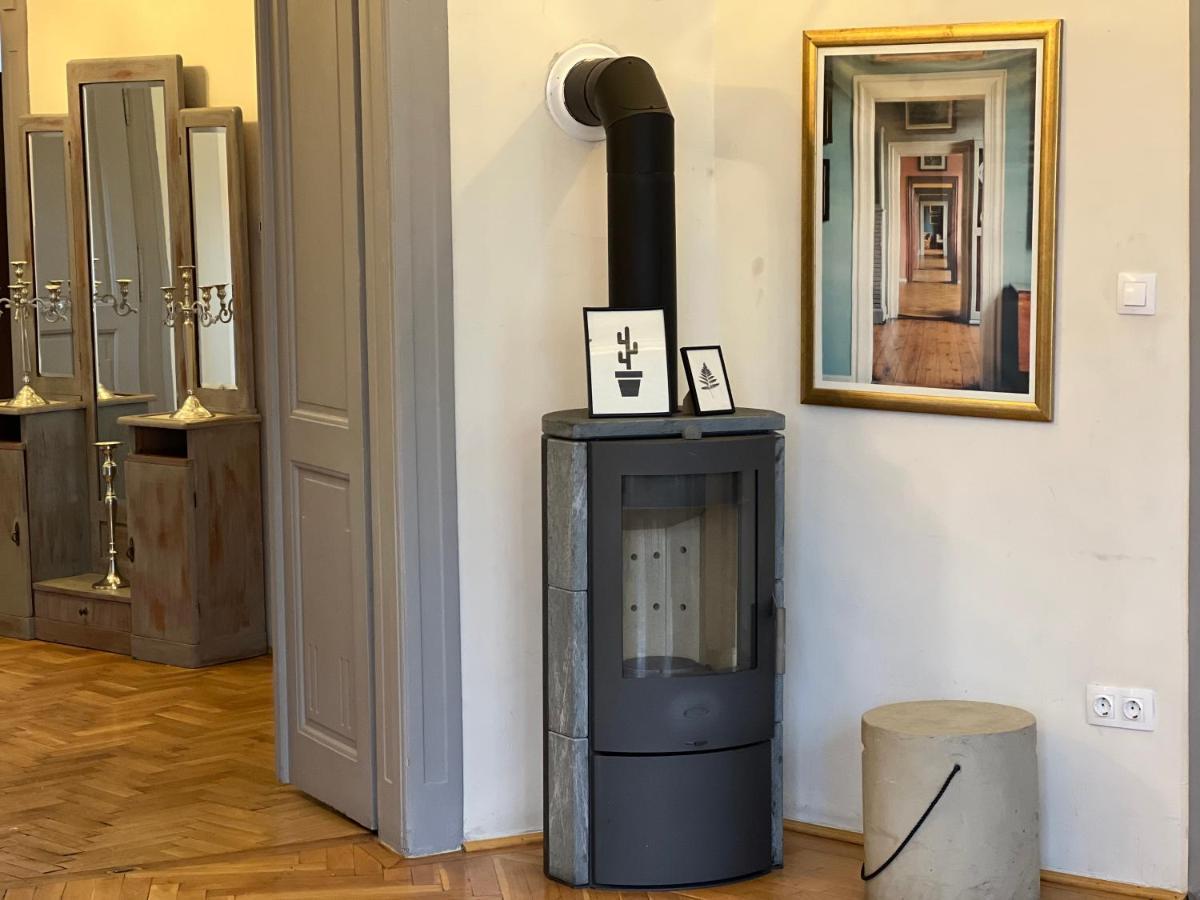 F14 By Small Apartment Budapest