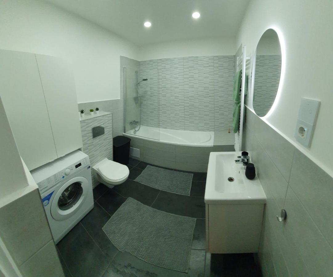 Cs14 Gold Apartamento Budapest