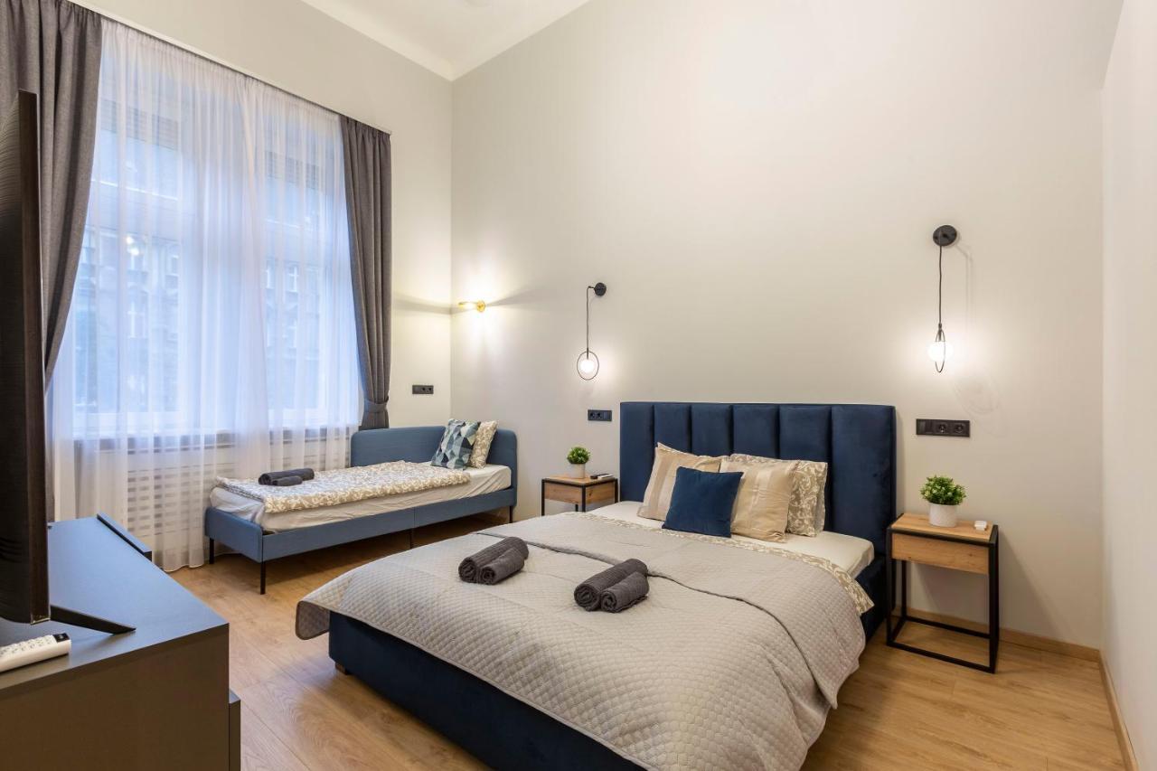 Exclusive New York In The Heart Of Budapest