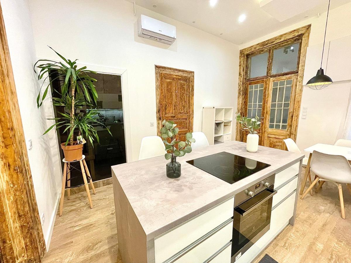 Dream Design - 3 Bedrooms & Finn Sauna Budapest