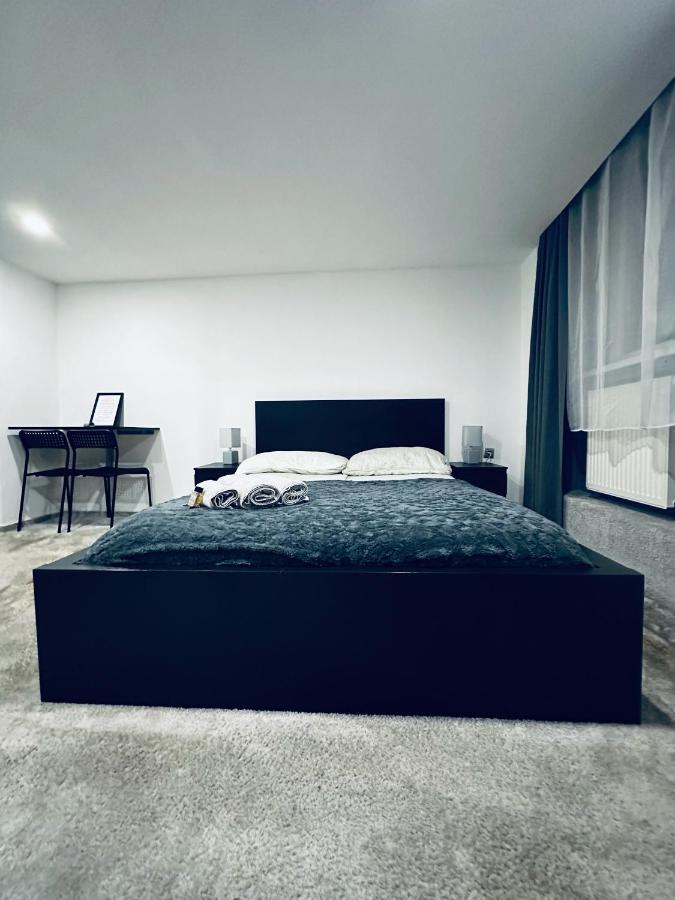 Deluxe Minimal * Boedapest