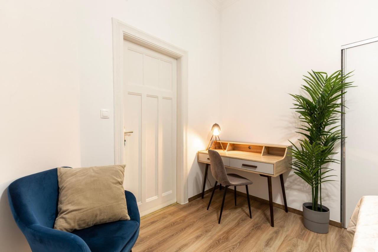 Apartamento Glamorous Modern In The Hearth Of *