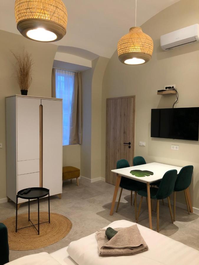 Appartement In Iv. *