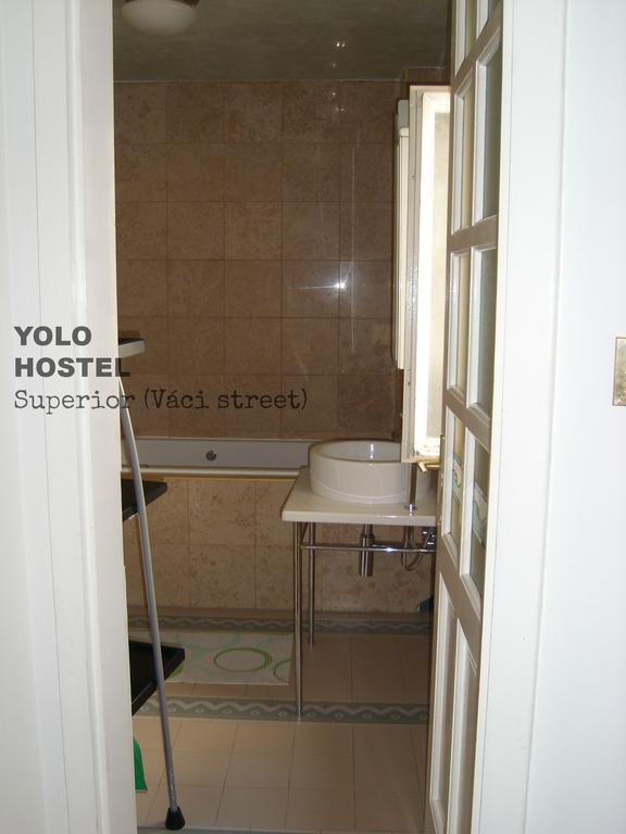 Hostel Yolo *
