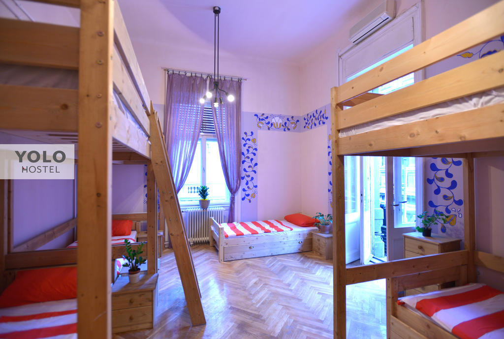 Hostel Yolo