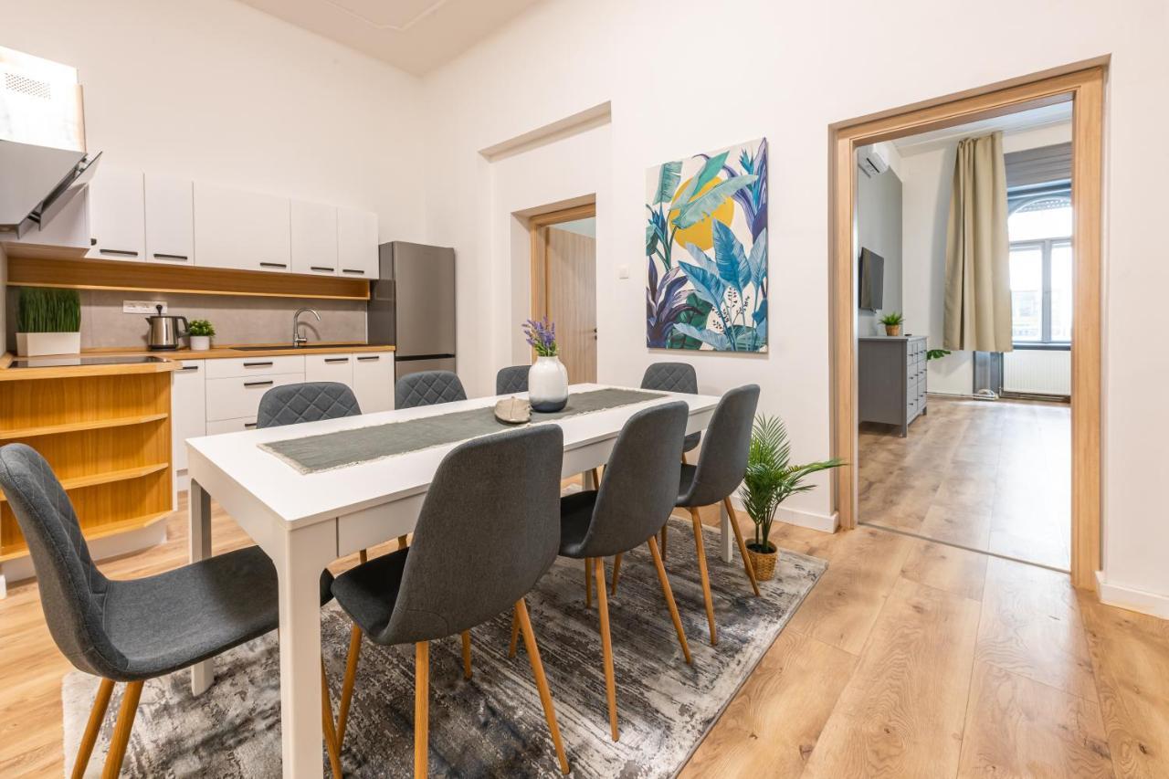 Deluxe Kazincy In The Heart Of Appartement