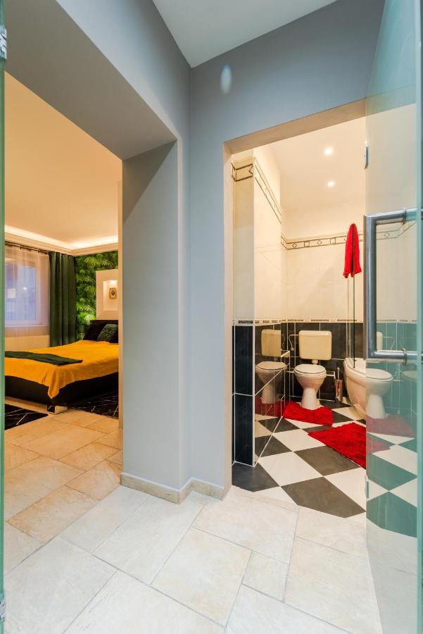 Andrassy Avenue Exclusive
