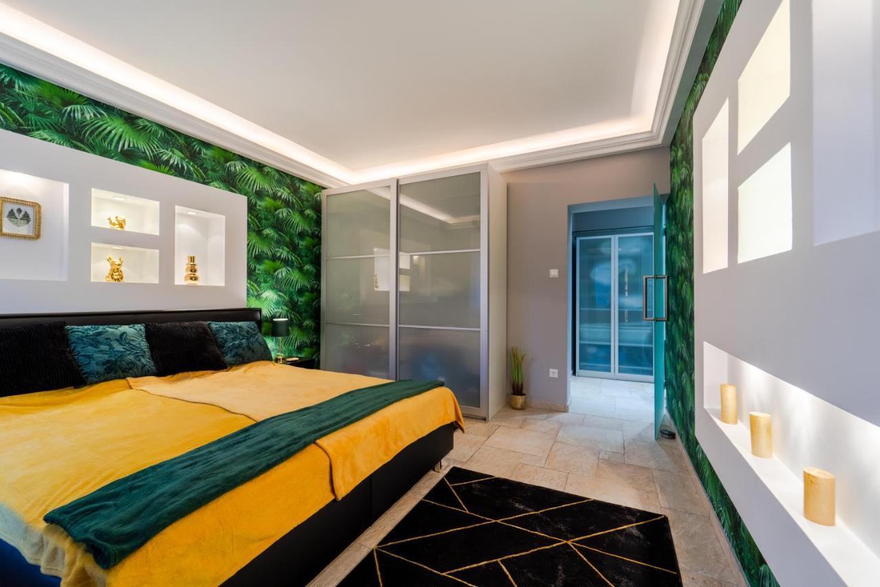 Andrassy Avenue Exclusive