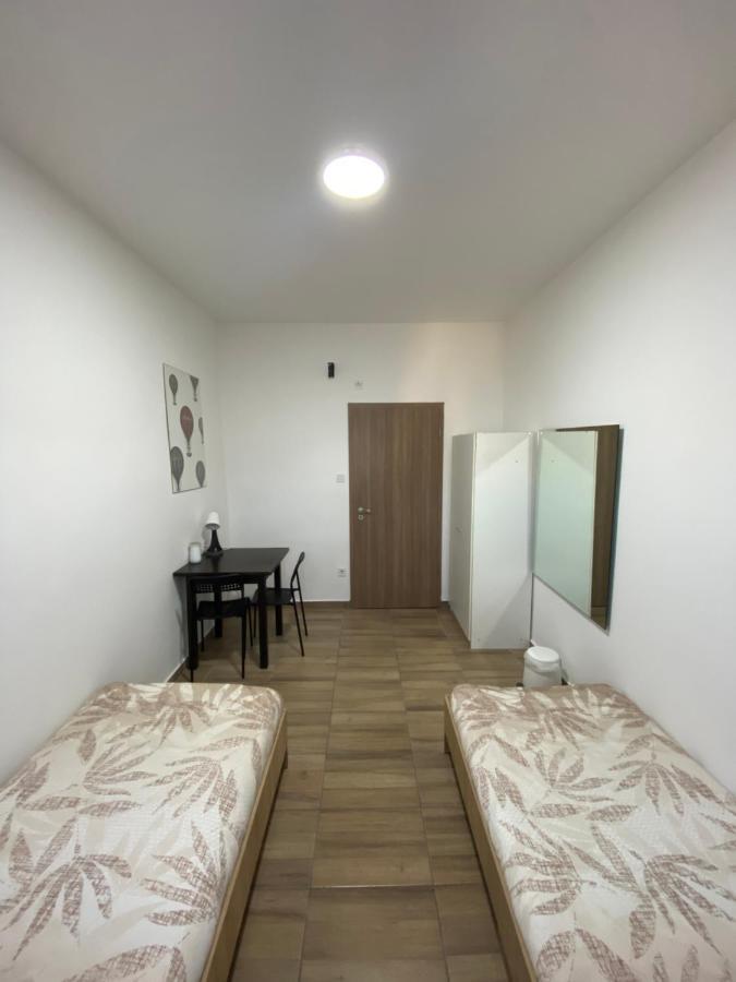 Hostel Super Szallo *