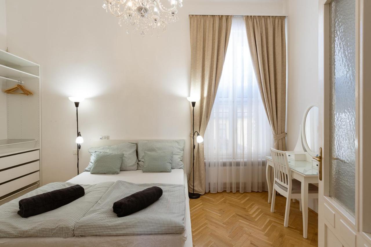 Appartement Garys Bright And Spacious Two Bedroom Flat Near Danube