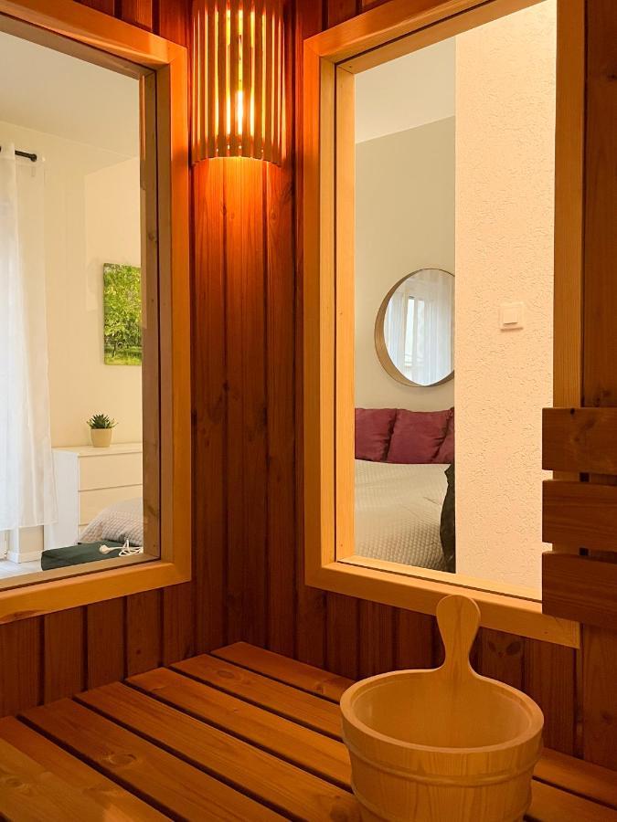 Apartment Sauna Studio At Synagogue *
