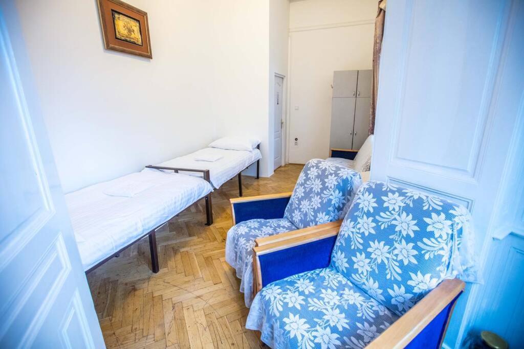 Rum i privatbostad Center 5 Private For 19 People