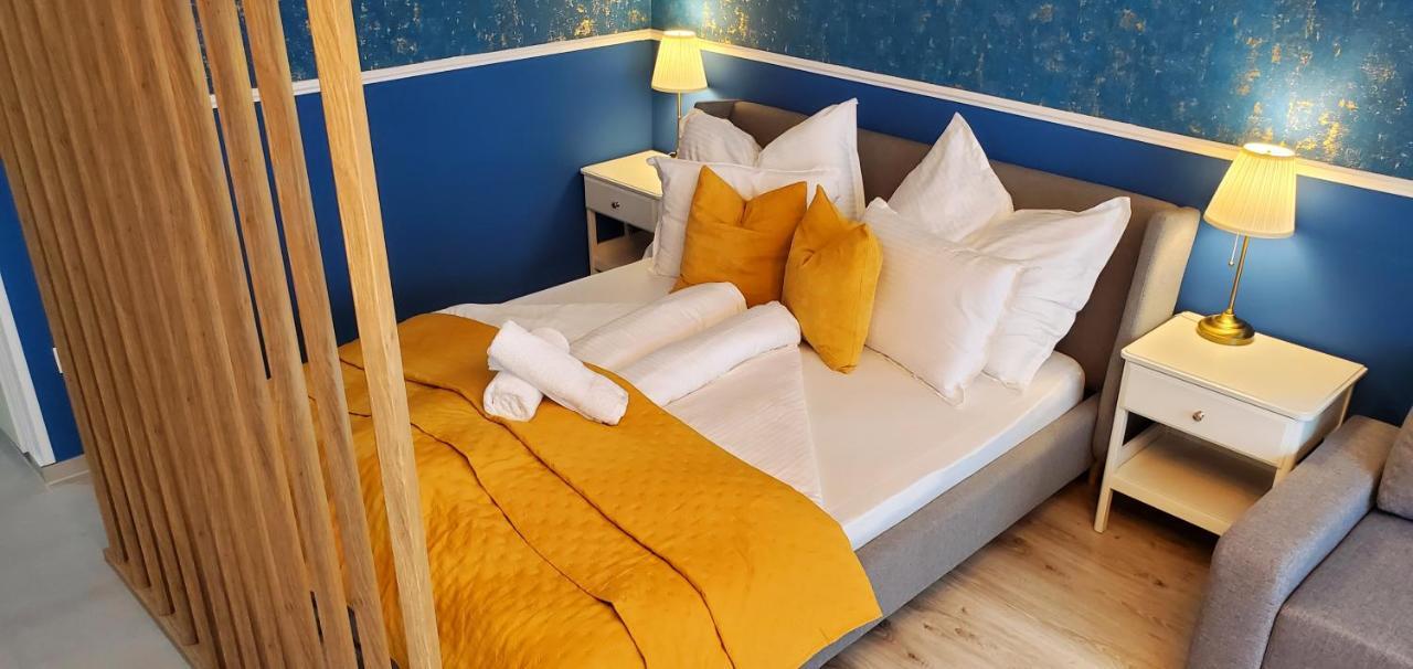 Apartment Dn Blue