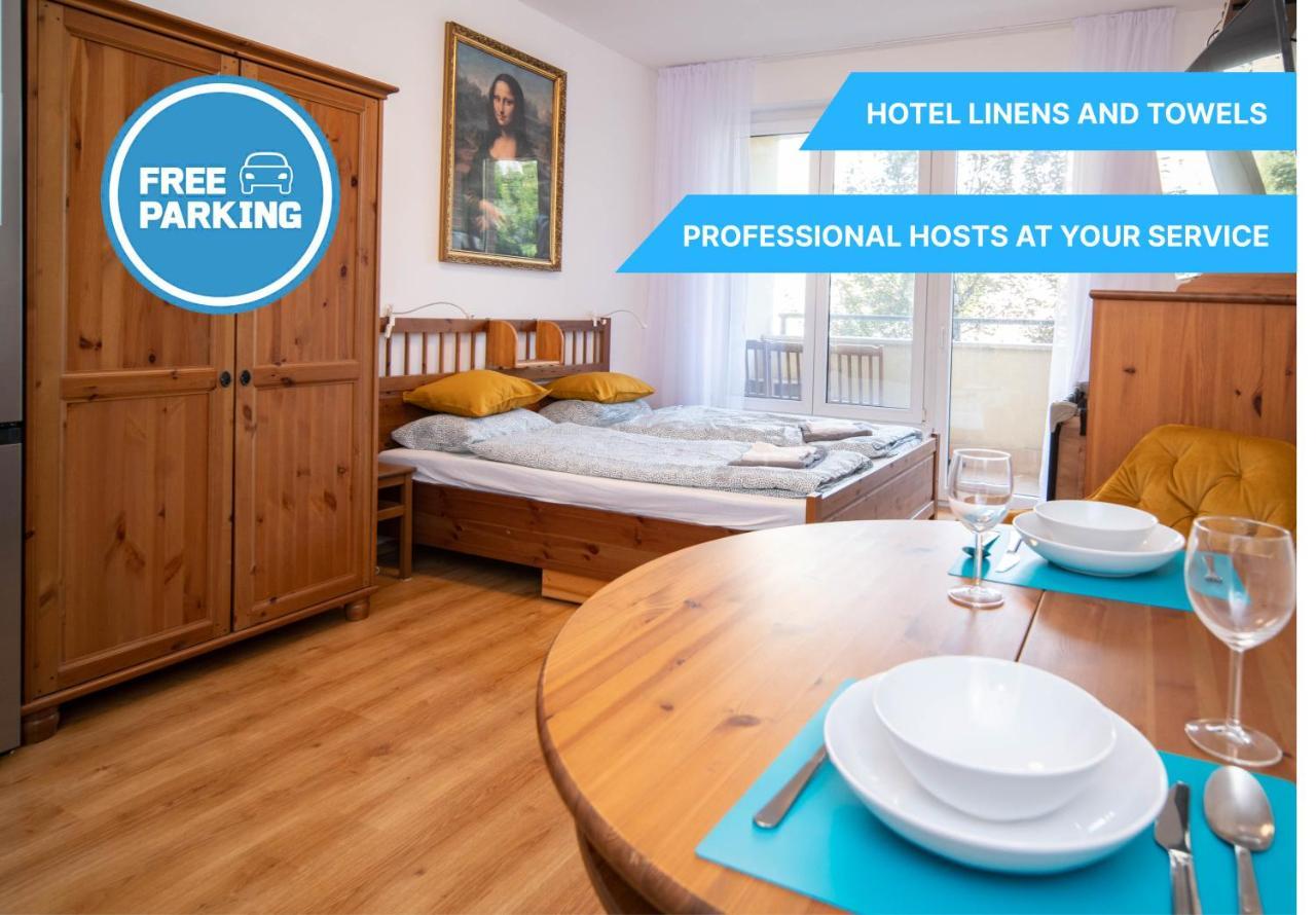 Free Parking Orange Apart. - 2ppl, Smarttv, Wifi+
