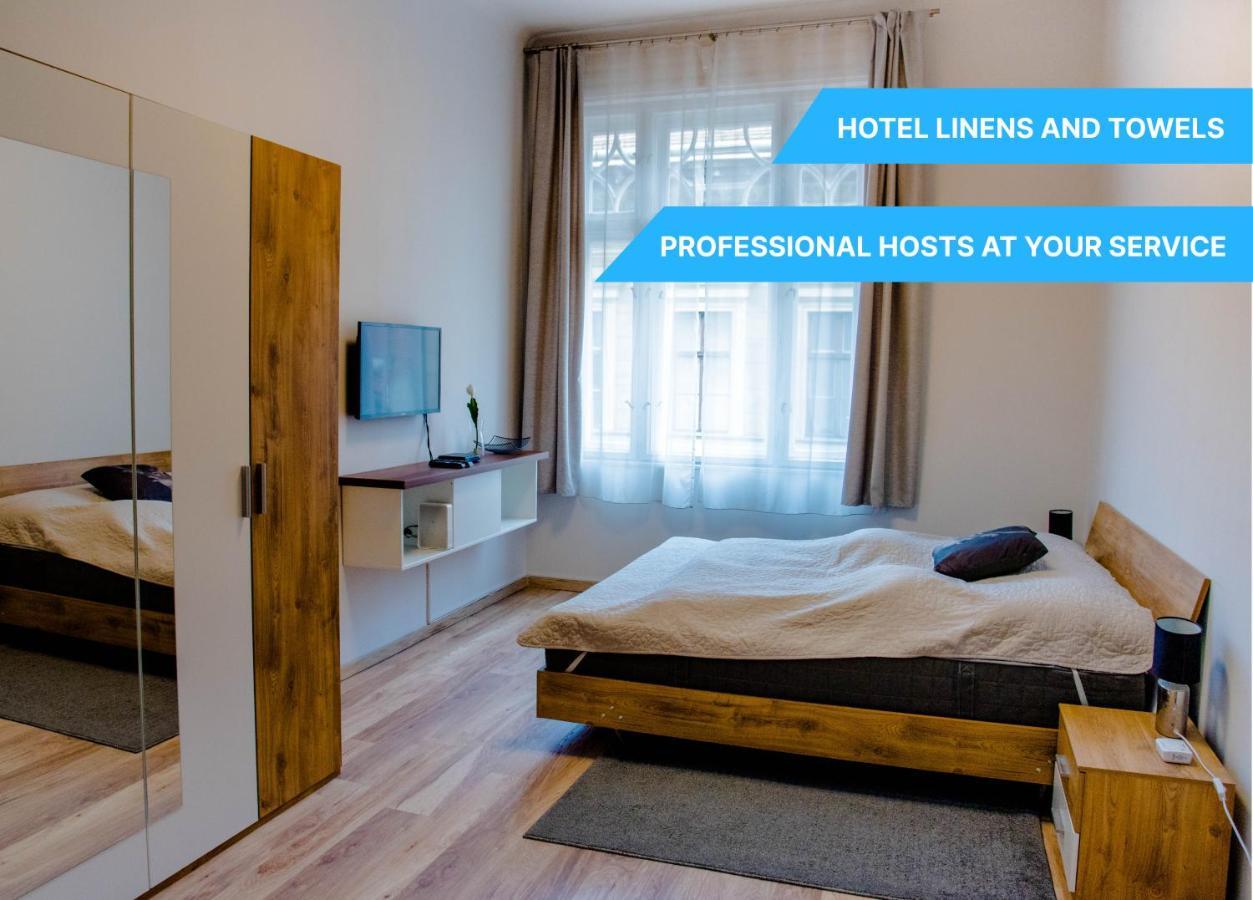 Molnar Cozy Center Retreat For 2 Ac & Perfect Location! Apartament