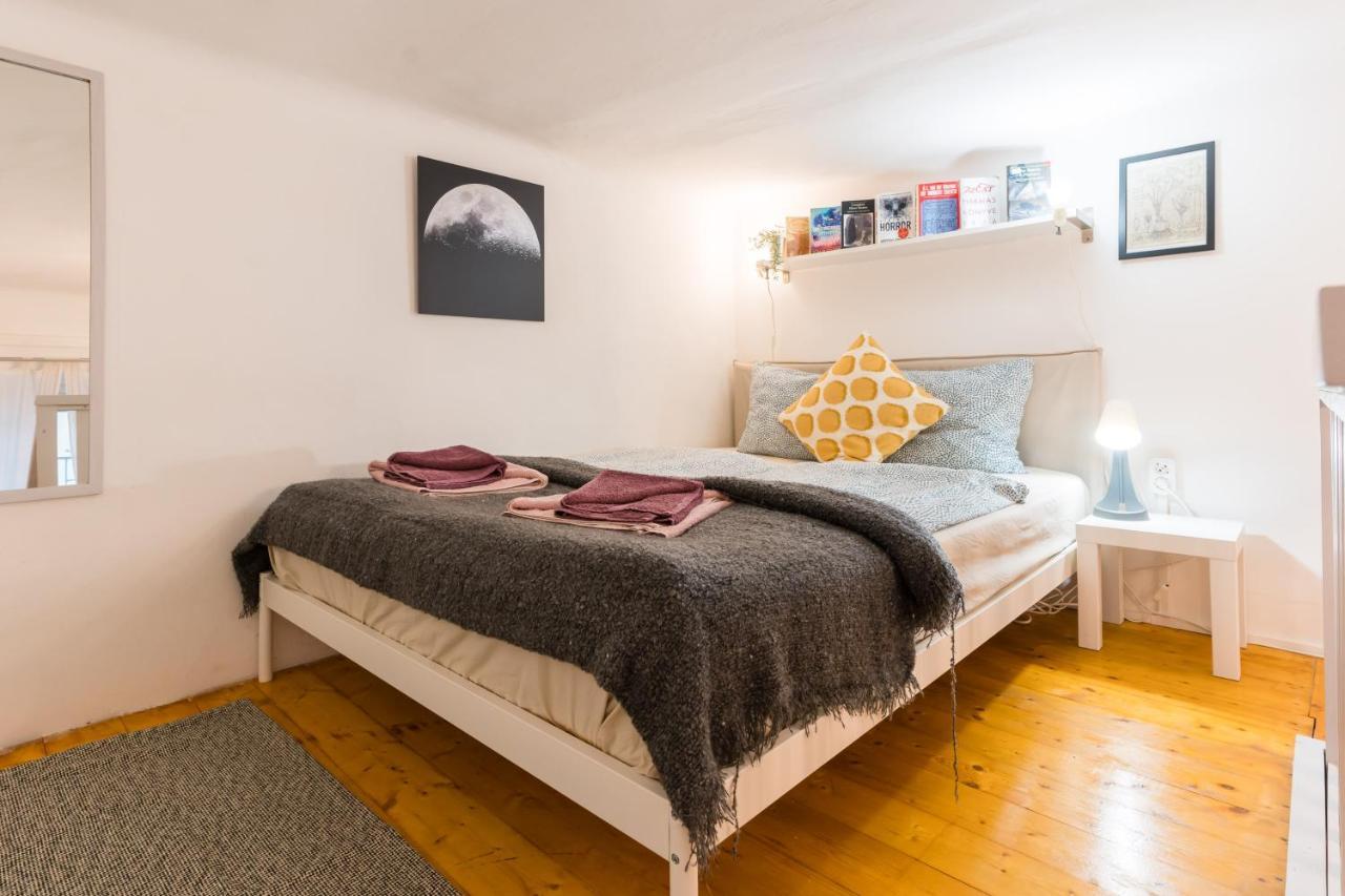 Lovely Little Loft In The Heart Of Apartment