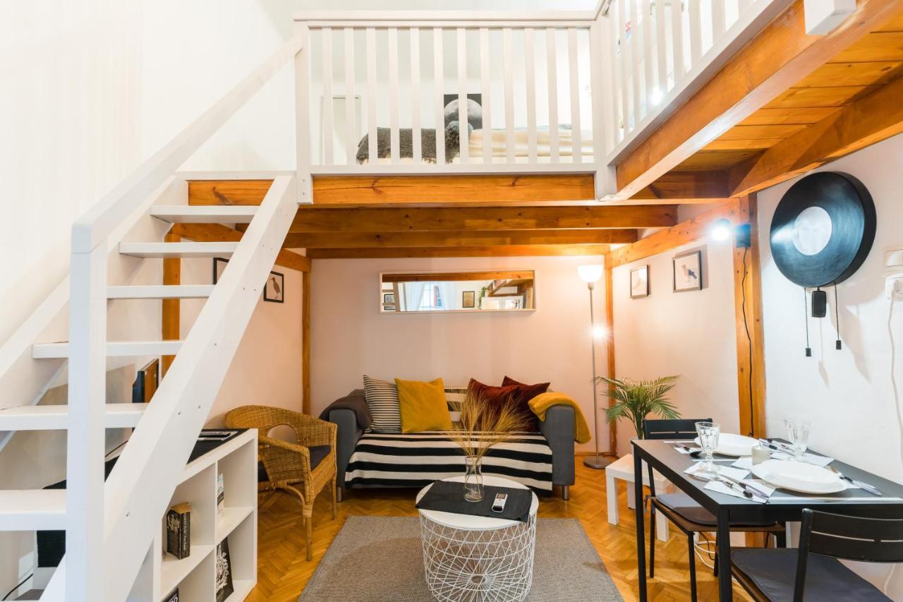 Lovely Little Loft In The Heart Of