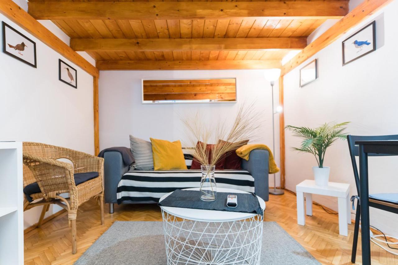 Apartment Lovely Little Loft In The Heart Of