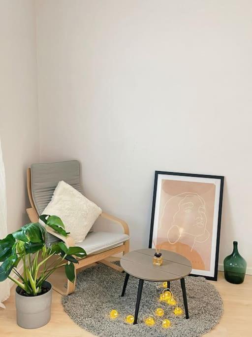 Apartamento Deak Charming Apa With Balcony