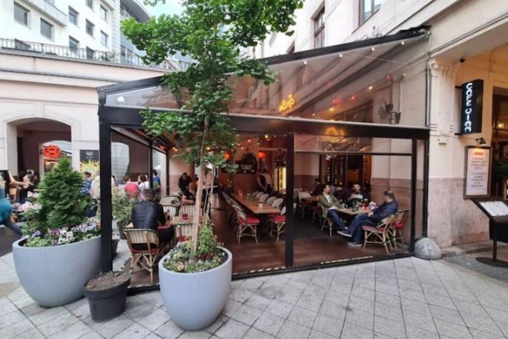 Apartamento Deak Charming Apa With Balcony Budapest