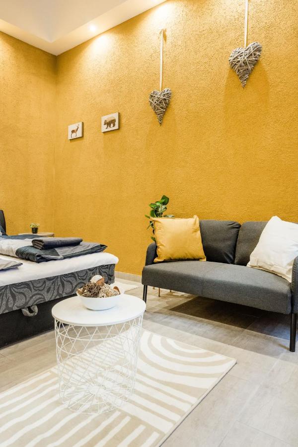 Apartment Akacfa 27-2 Center With Aircon *