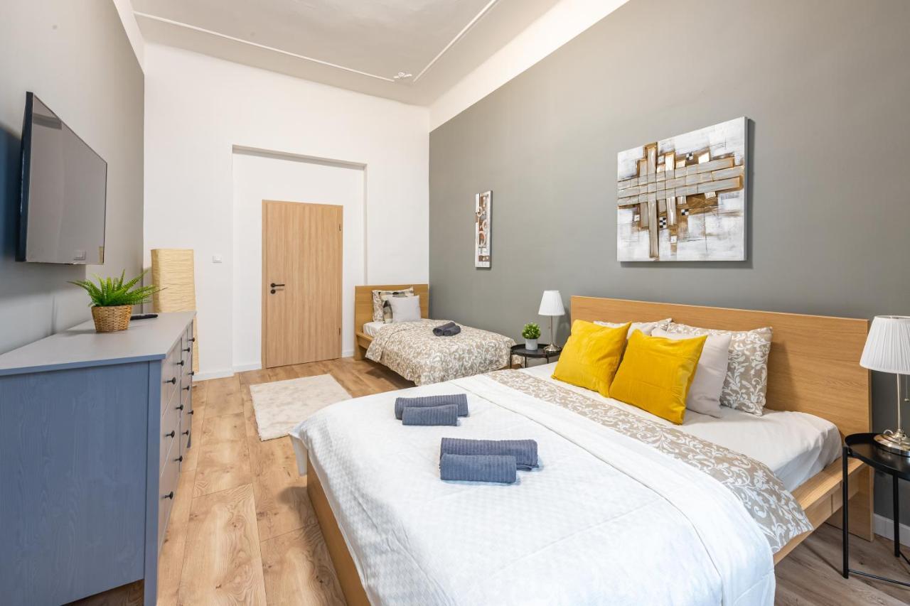 Deluxe Kazincy In The Heart Of Apartamento *