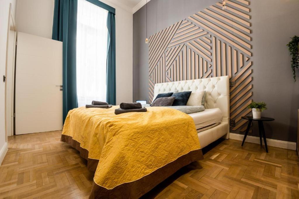 Deluxe Quentin Next To The Fashion Street Apartment Budapest
