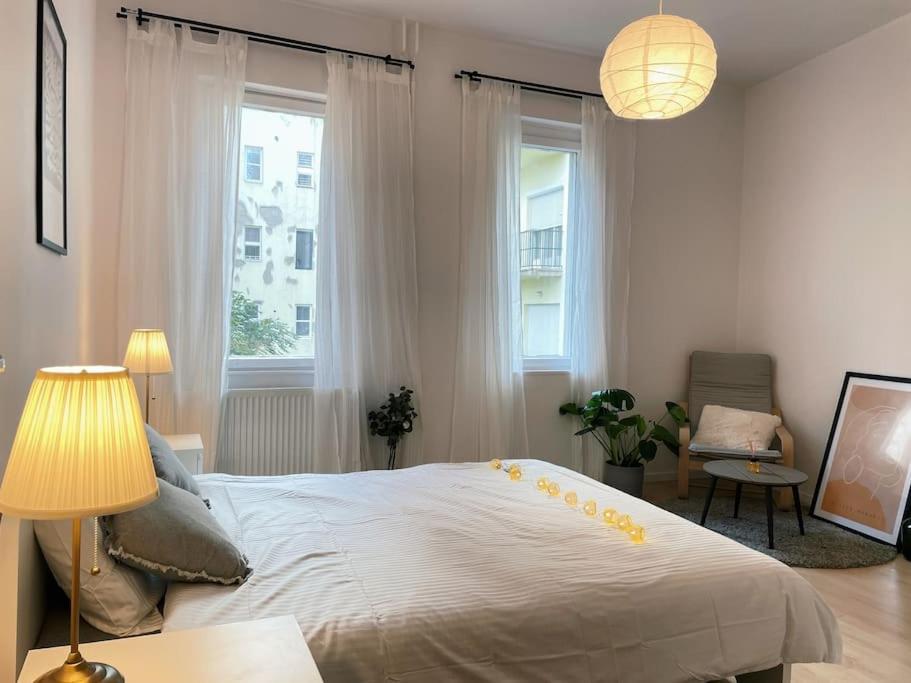 Deak Charming Apa With Balcony Budapest