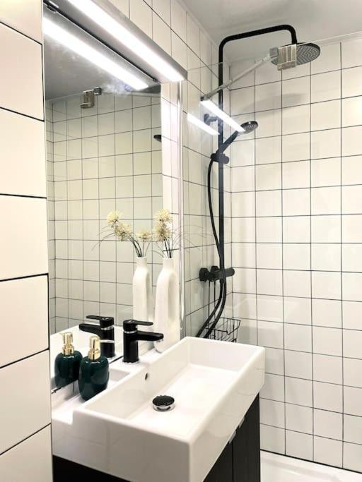 Deak Charming Apa With Balcony Apartamento Budapest