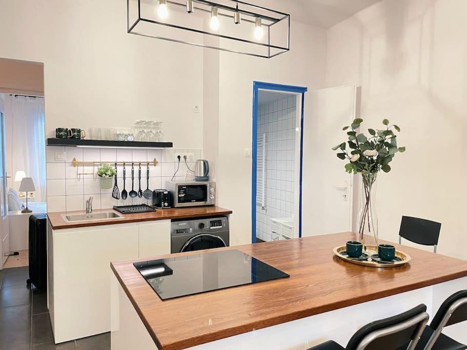 Apartamento Deak Charming Apa With Balcony *