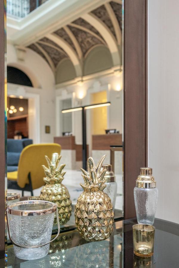 Moments By Continental Group Hotel