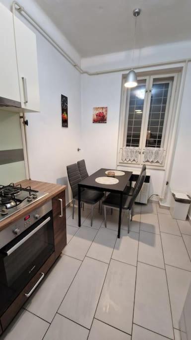 Appartamento Perfect Located Flat With Gametable Budapest