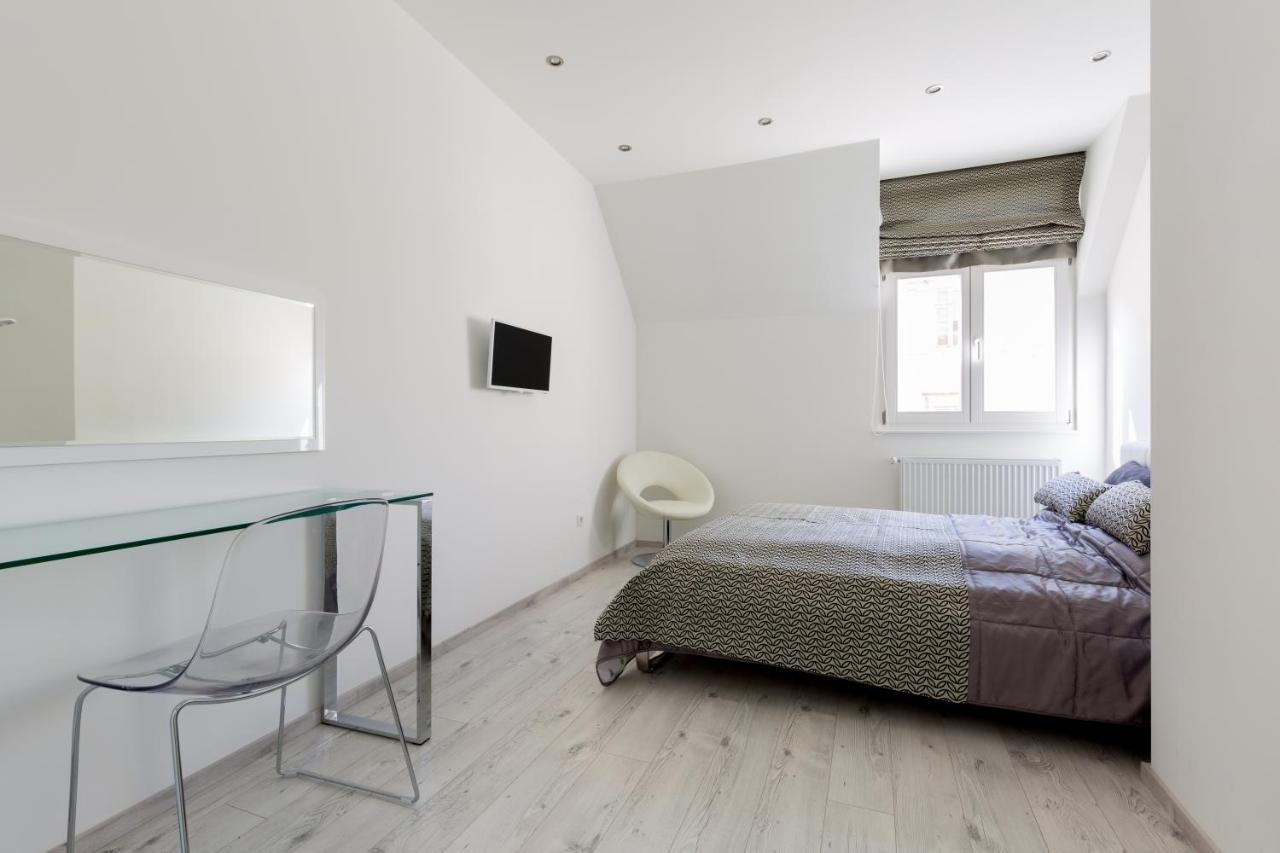 Square 2 Bedrooms - Michaelides Voeroesmarty Square Residences Appartement *