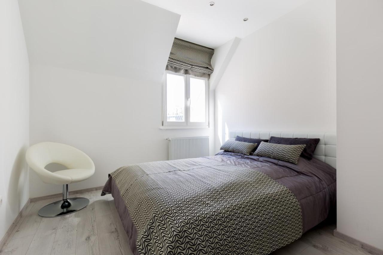 Square 2 Bedrooms - Michaelides Voeroesmarty Square Residences Apartamento