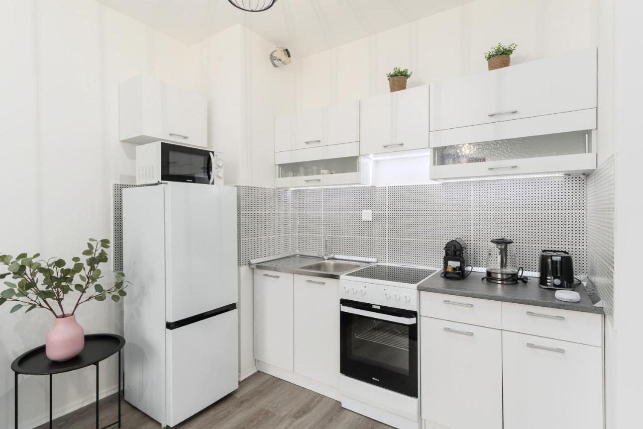 Sweet & Spicy - Brand New With Balcony Apartment