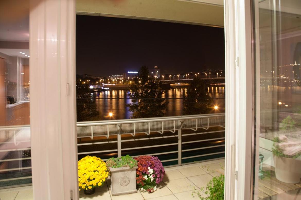 Appartement Dunapest Apartman *