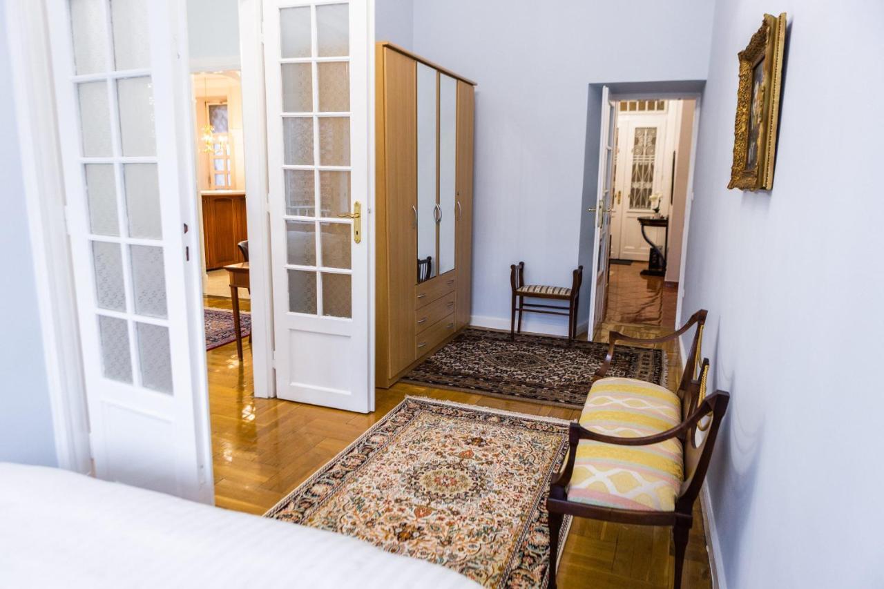 Luxury Downtown 3 Bedroom By Synagoge With Beautiful View * Budapeszt
