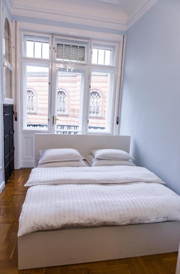 Luxury Downtown 3 Bedroom By Synagoge With Beautiful View * Budapeszt