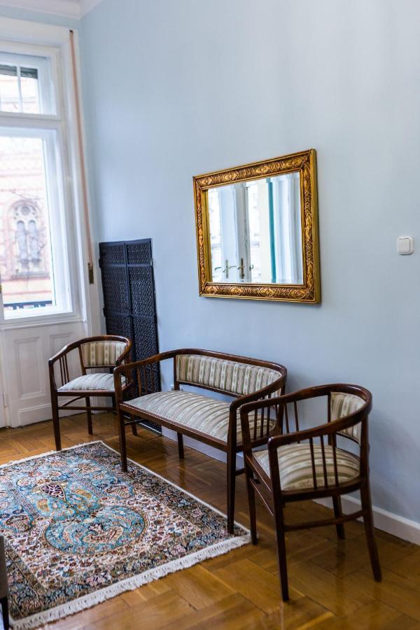 Luxury Downtown 3 Bedroom By Synagoge With Beautiful View Apartament Budapeszt