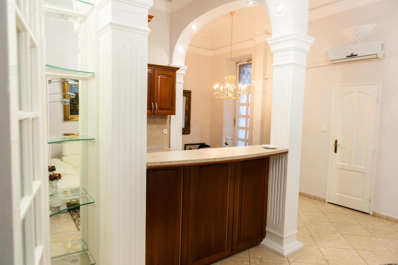 Luxury Downtown 3 Bedroom By Synagoge With Beautiful View Budapeszt