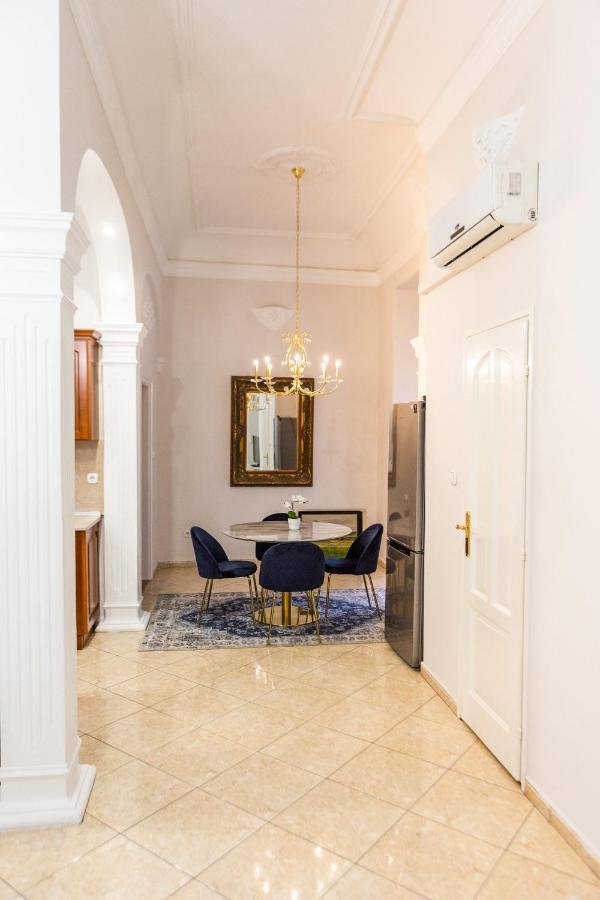 Luxury Downtown 3 Bedroom By Synagoge With Beautiful View Apartament Budapeszt