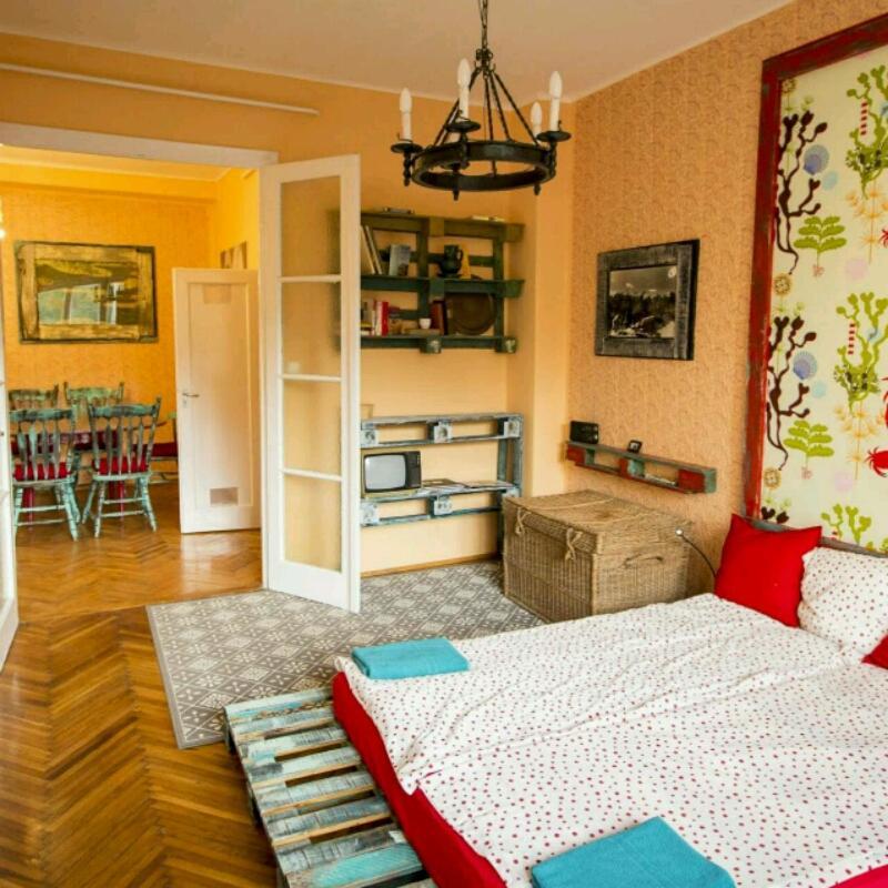 Cosy Art Flat Downtown Buda *