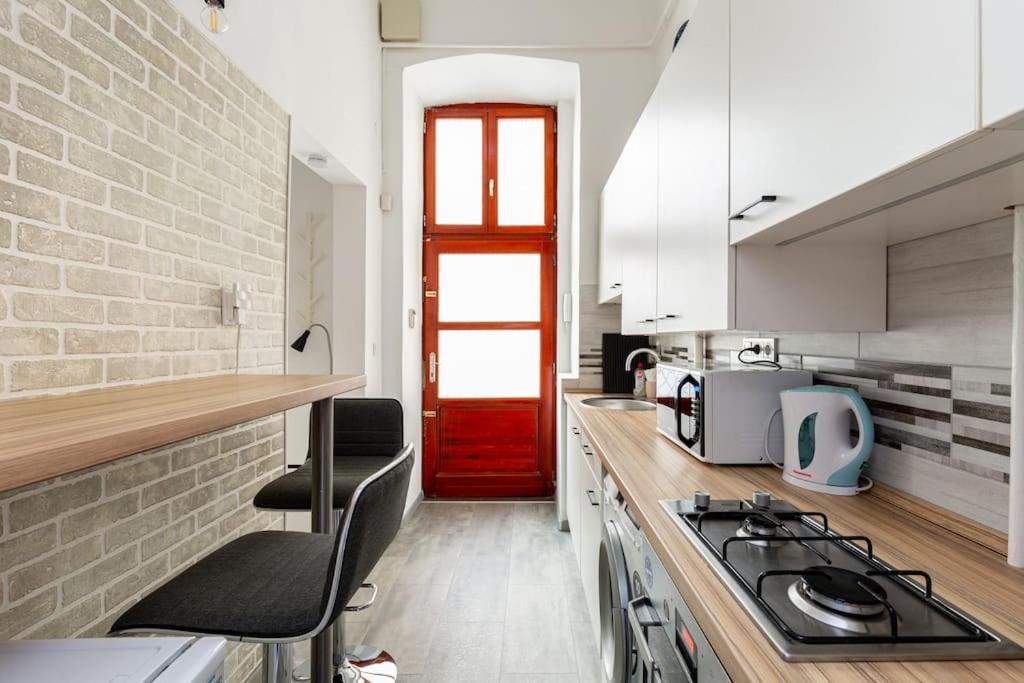 K5 Kis Apartment *
