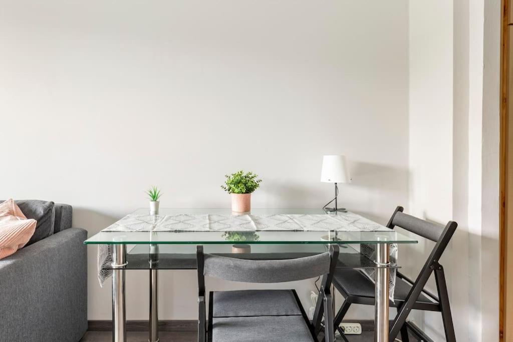 Lovely 1 Bedroom Flat - Gazdagret Apartamento *