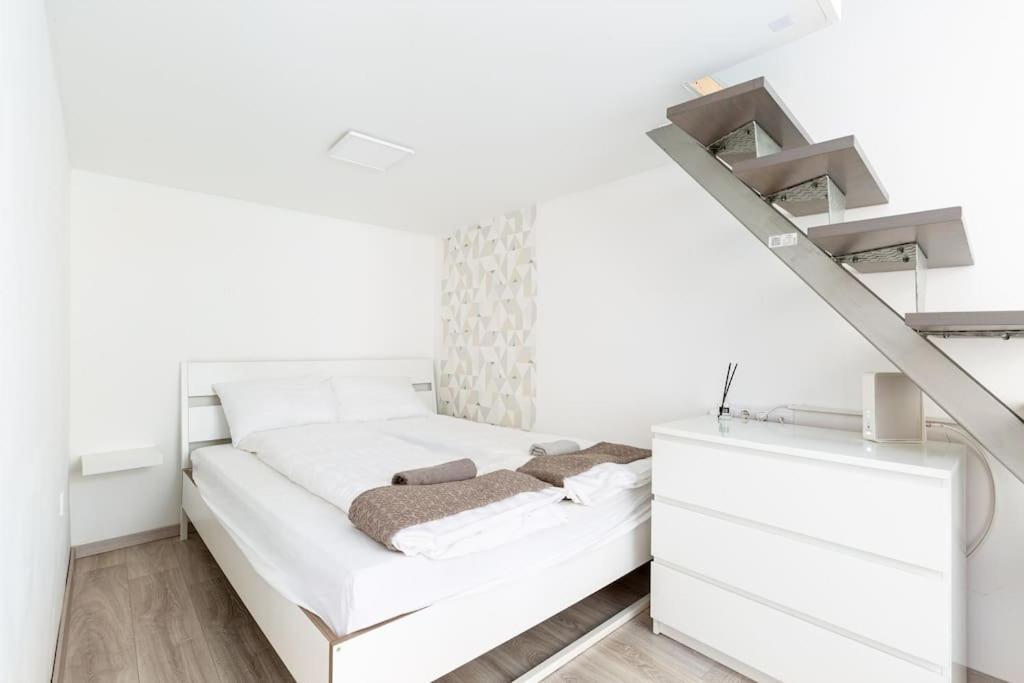 K5 Kis Apartment *